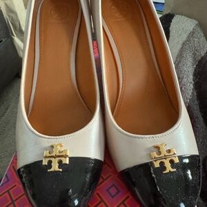 Tory Burch Women's Black and Cream Heels 9.5